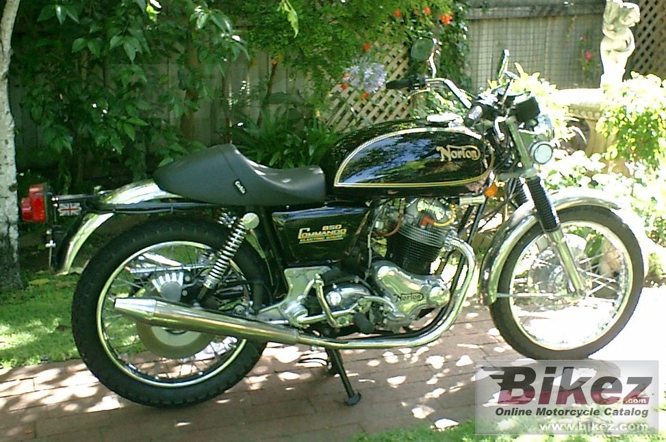 Big nymous user. commando 850 interstate mk 3 picture and wallpaper from Bikez.com